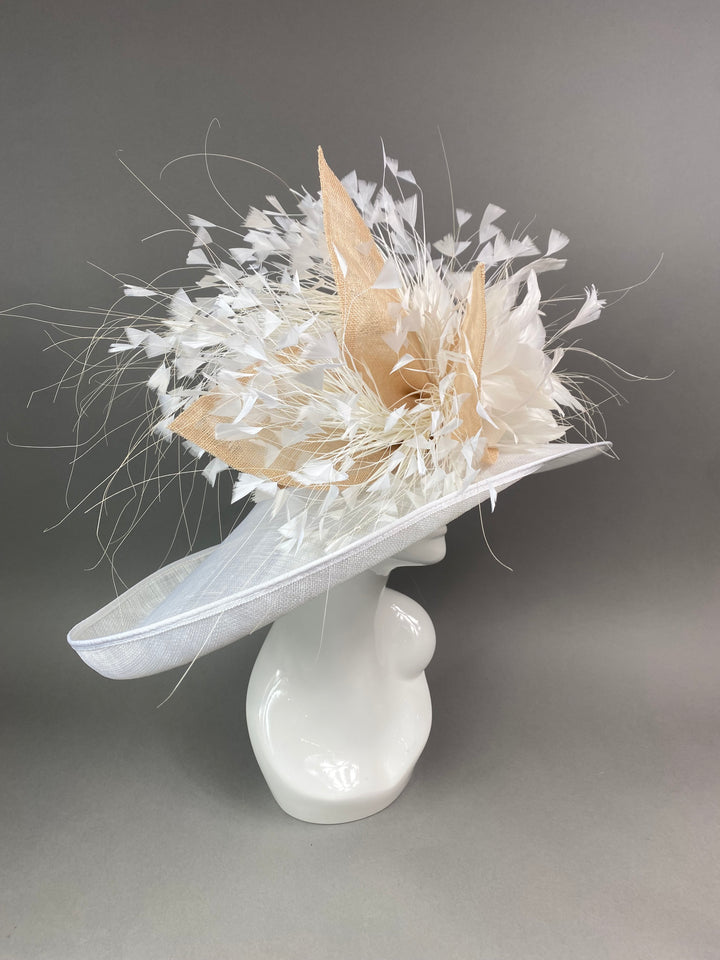 THG7432 - Nude & White Hat