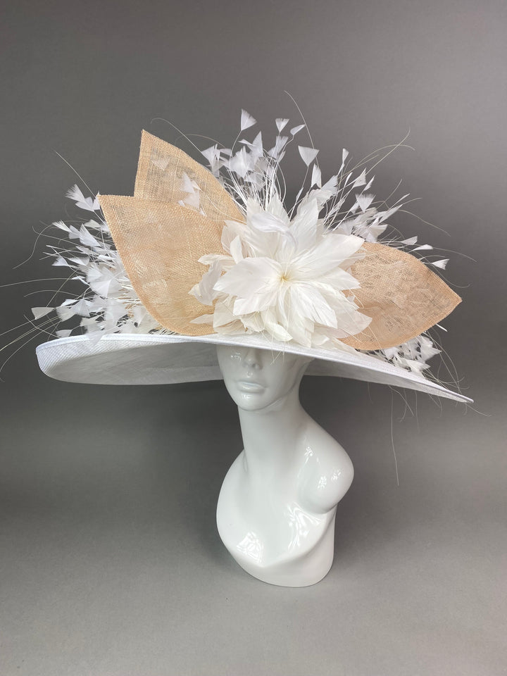 THG7432 - Nude & White Hat