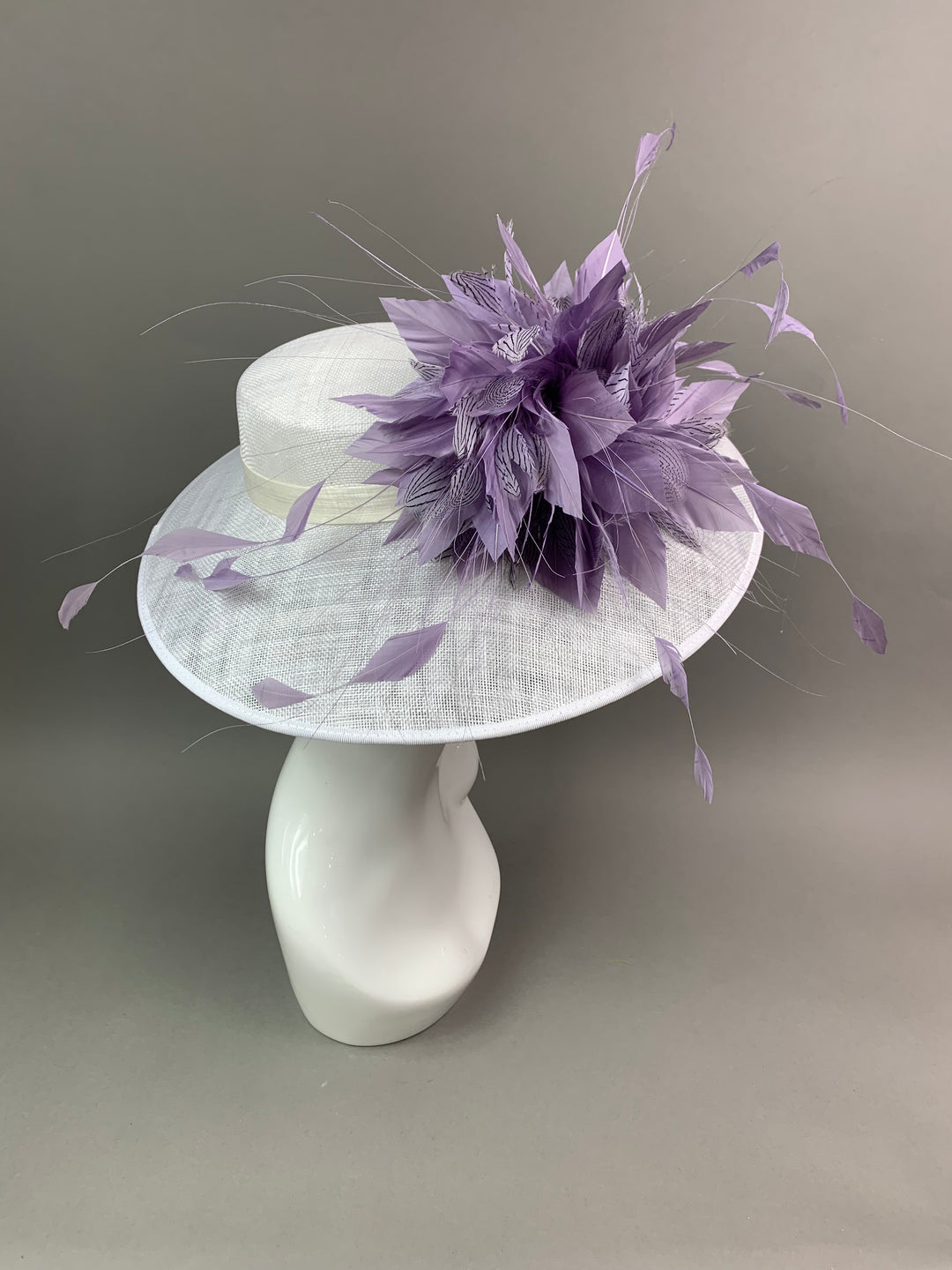 THG7471 - Lilac & Off-White Hatinator