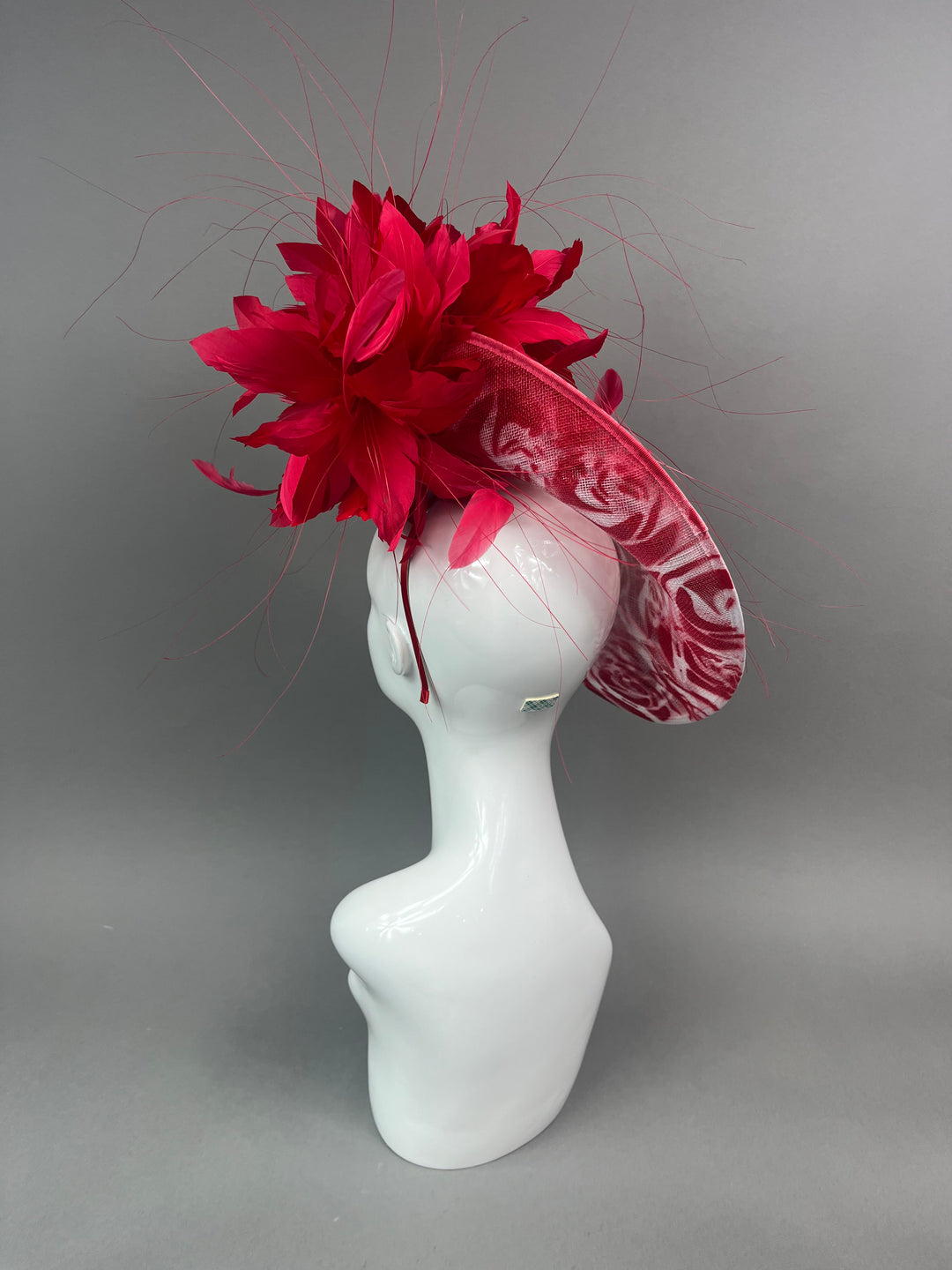 THG7491 - Red & White Roses Graffiti Fascinator