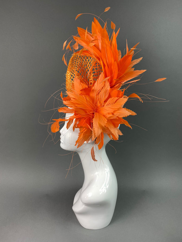 THG3782 - The Hat Girls