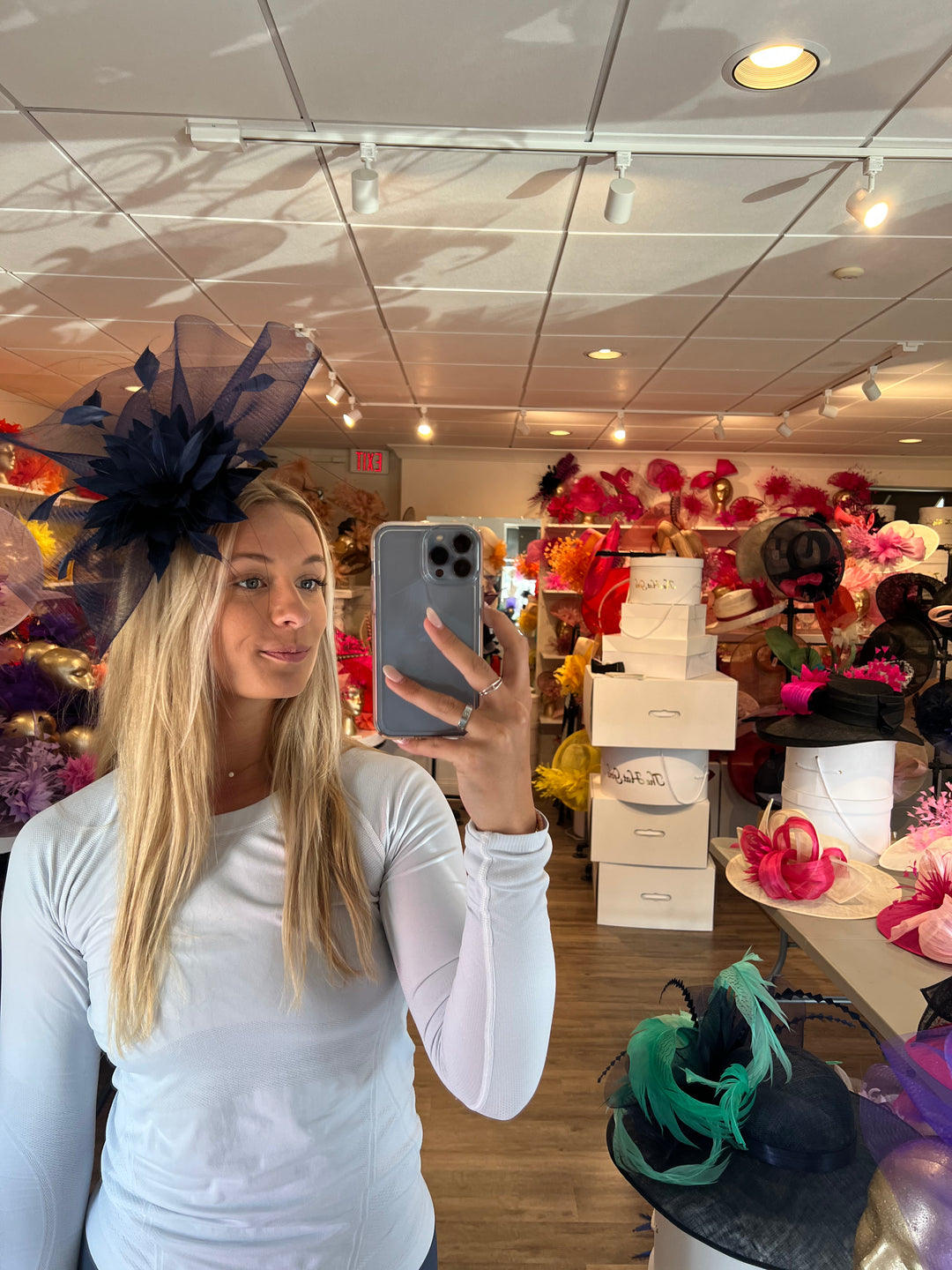 THG3114 - The Hat Girls