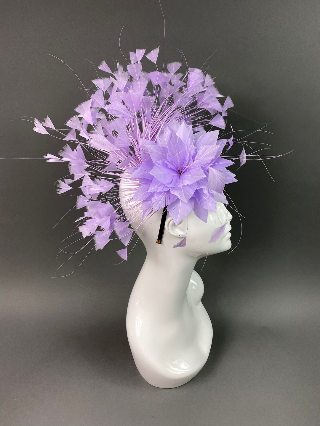 THG3814 - The Hat Girls