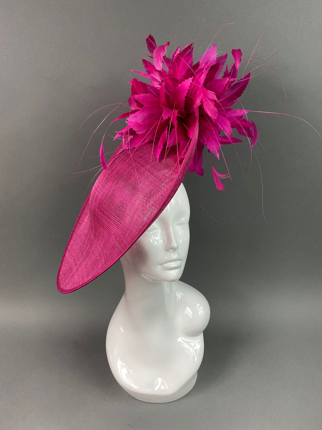 THG3801 - The Hat Girls