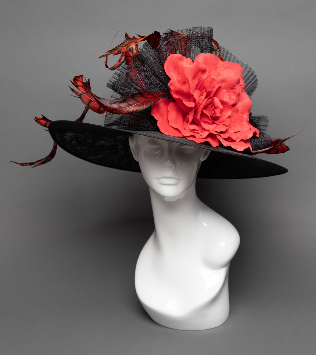 THG2800 - The Hat Girls