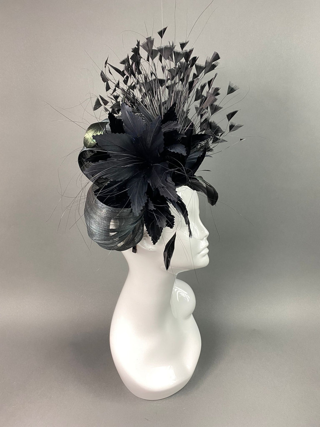 THG3802 - The Hat Girls