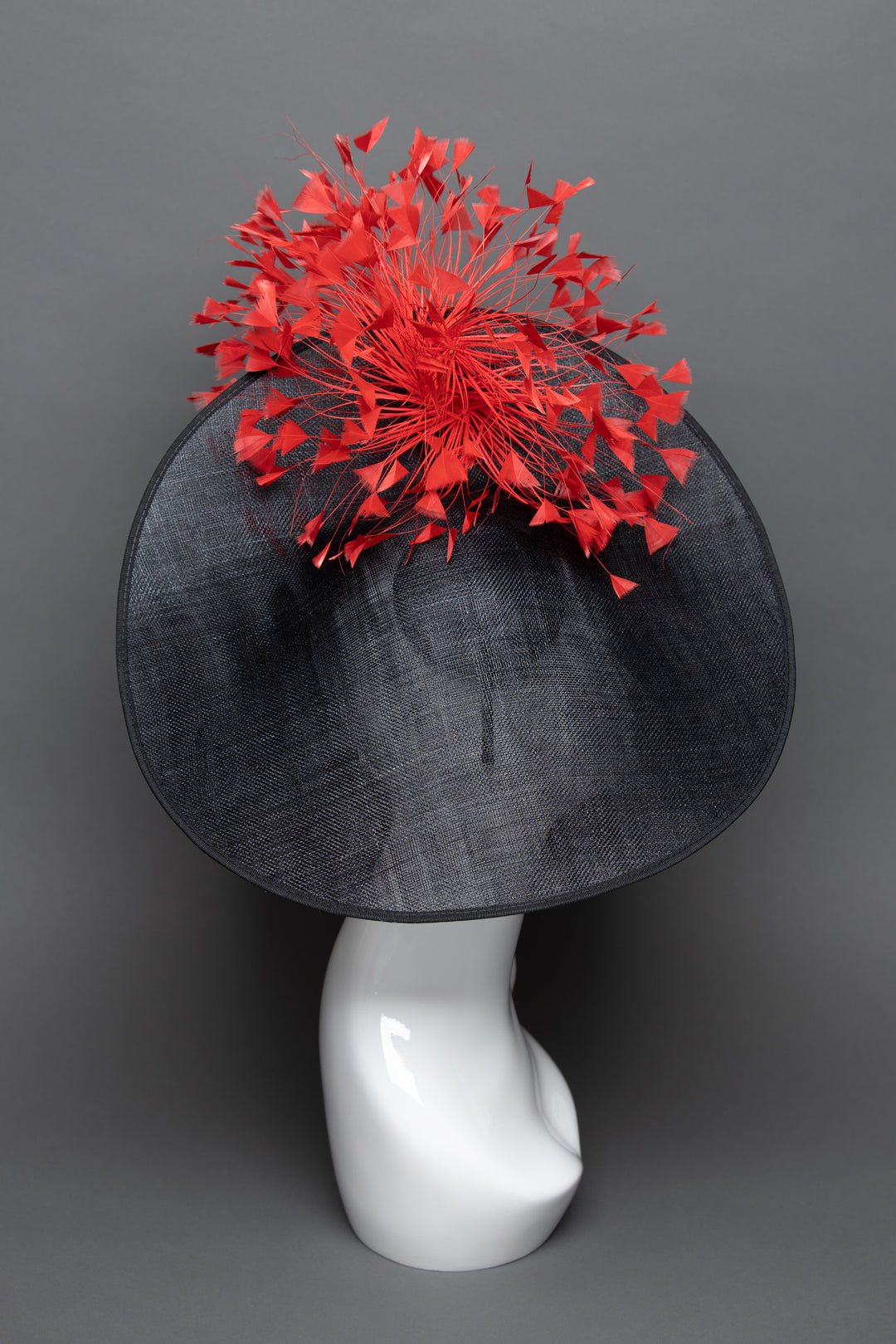 THG3621 - The Hat Girls