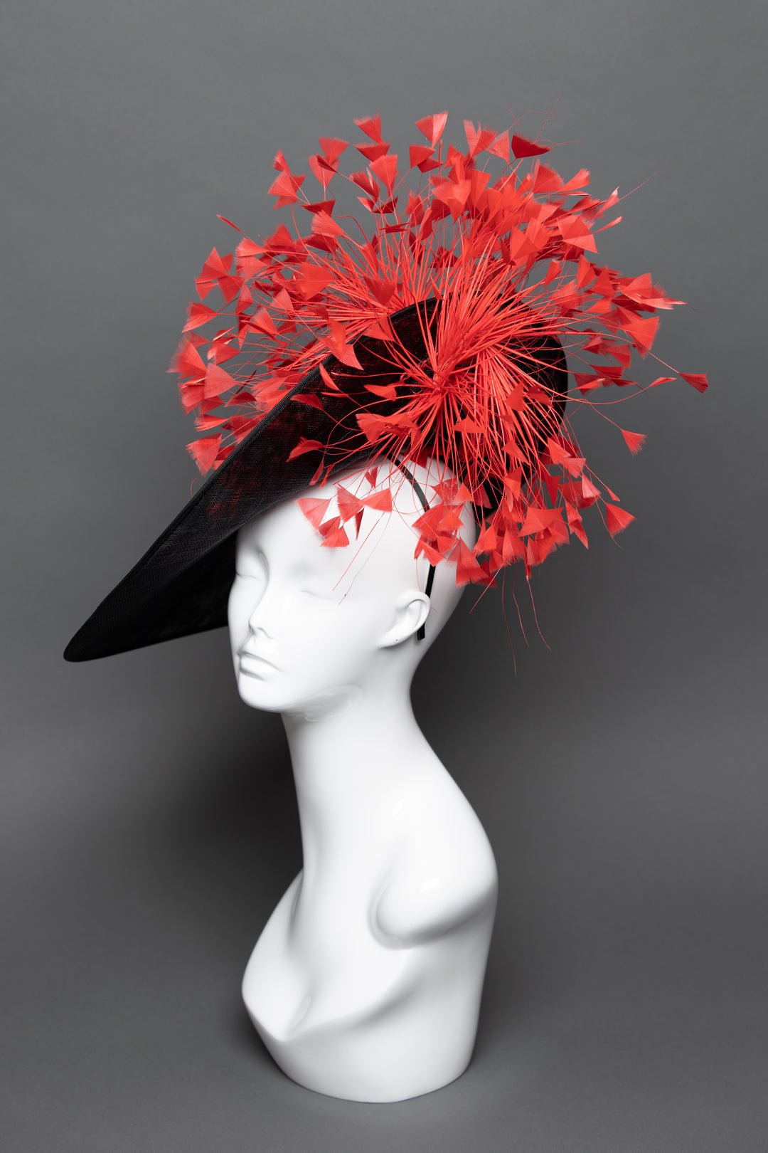 THG3621 - The Hat Girls