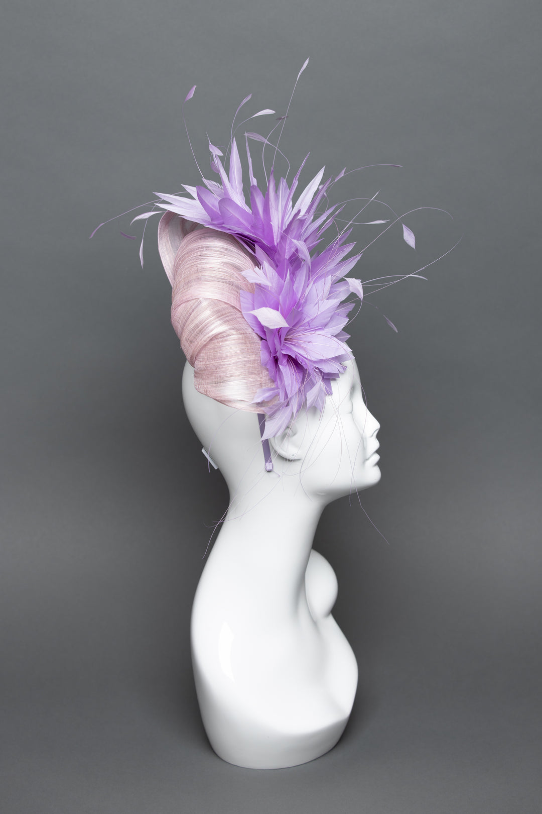 THG3624 - The Hat Girls