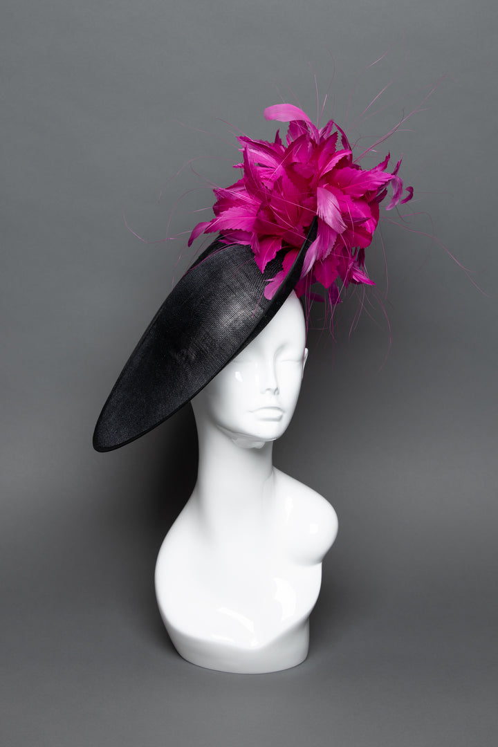 THG3630 - The Hat Girls