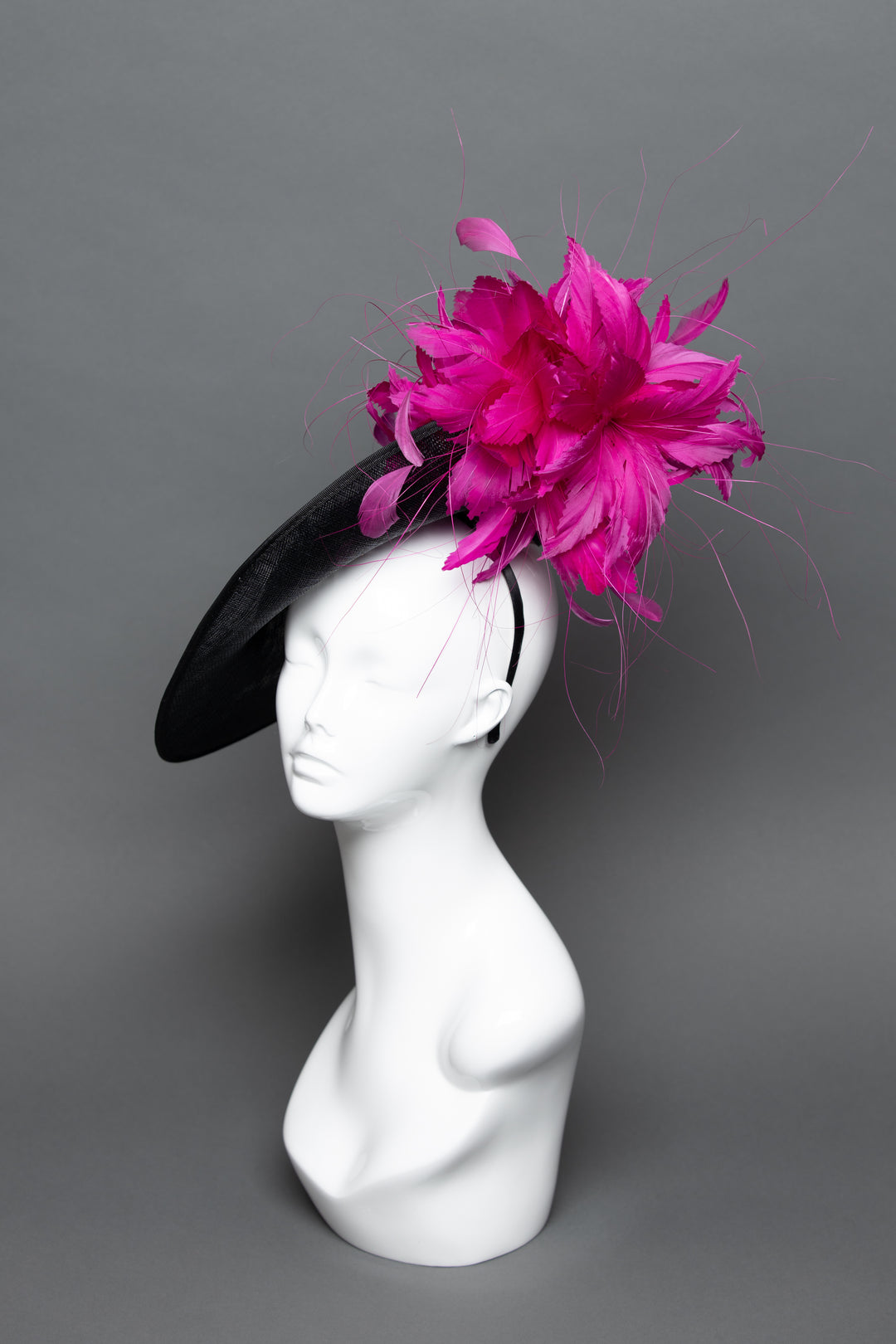 THG3630 - The Hat Girls