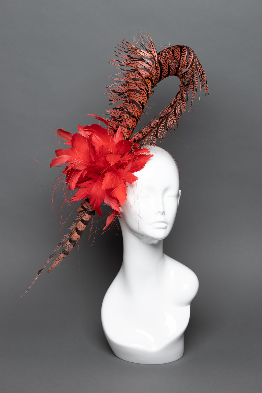 THG3639 - The Hat Girls