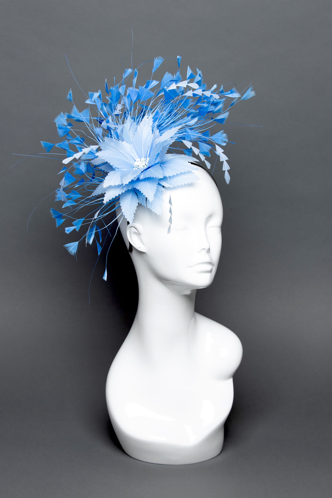 THG3642 - The Hat Girls