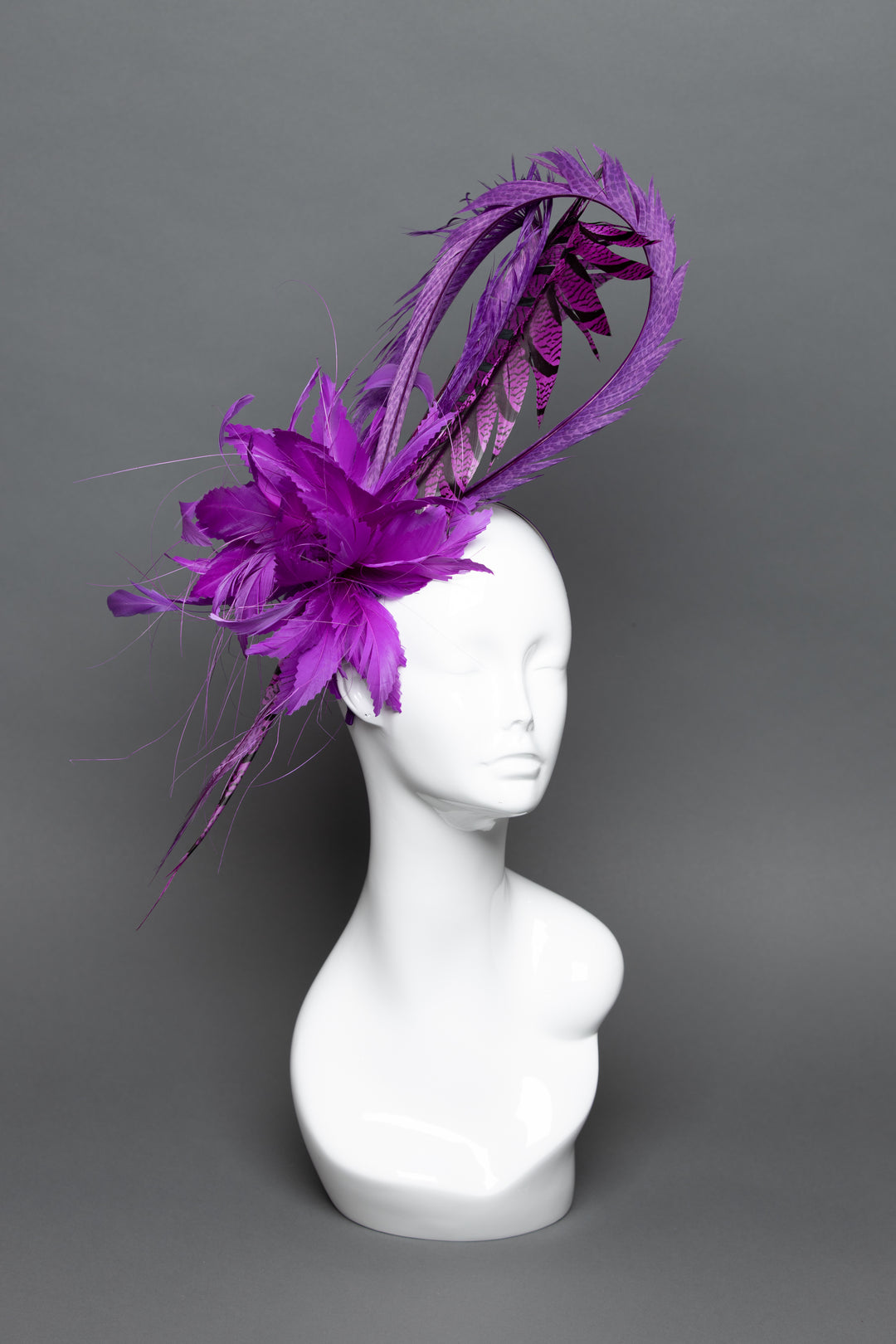 THG3653 - The Hat Girls