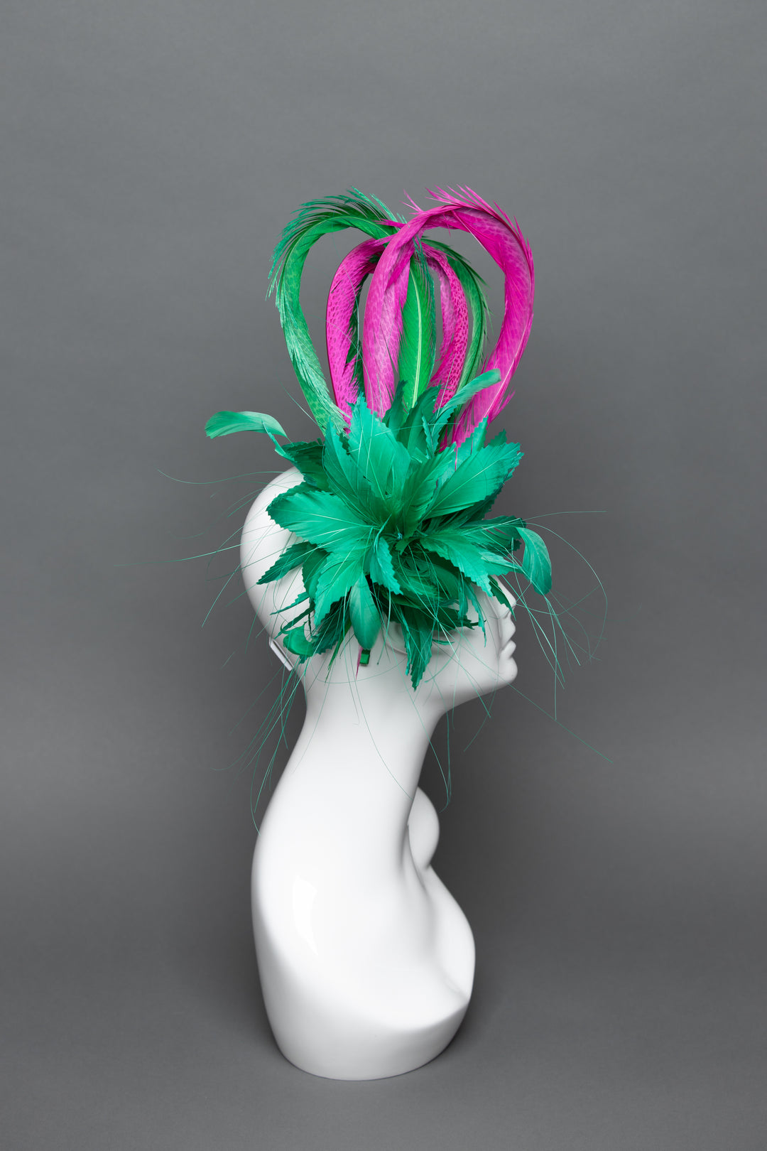 THG3655 - The Hat Girls