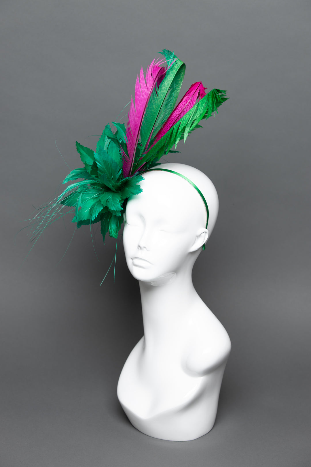 THG3655 - The Hat Girls