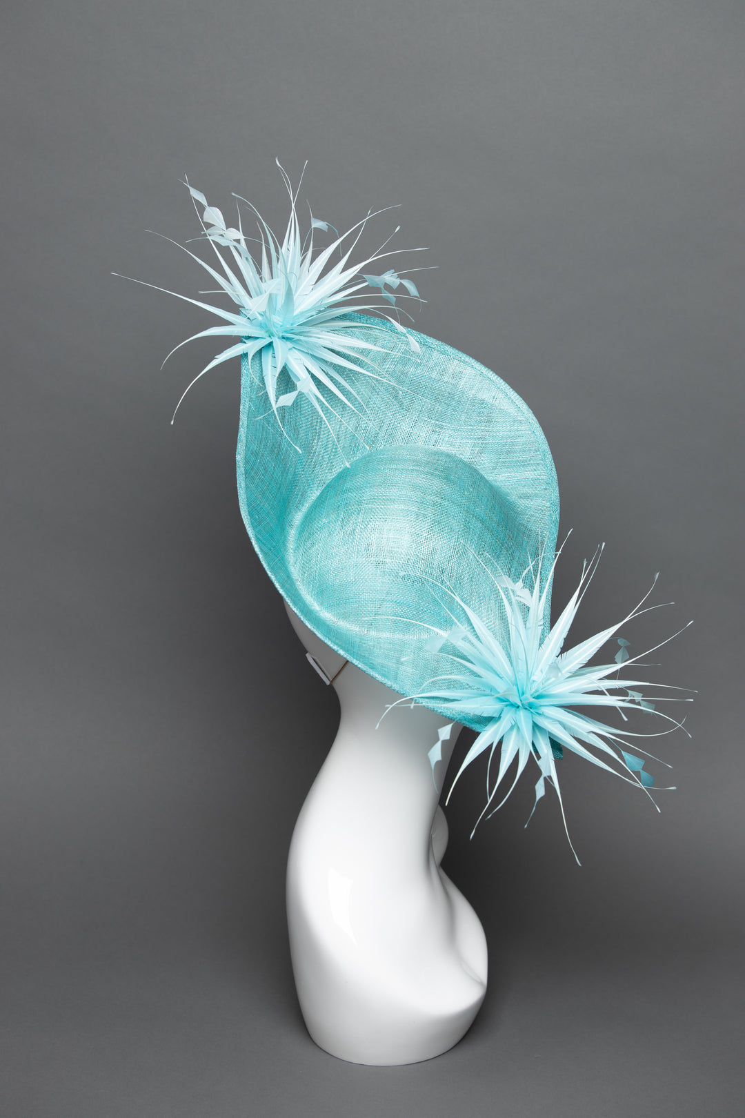 THG3709 - The Hat Girls