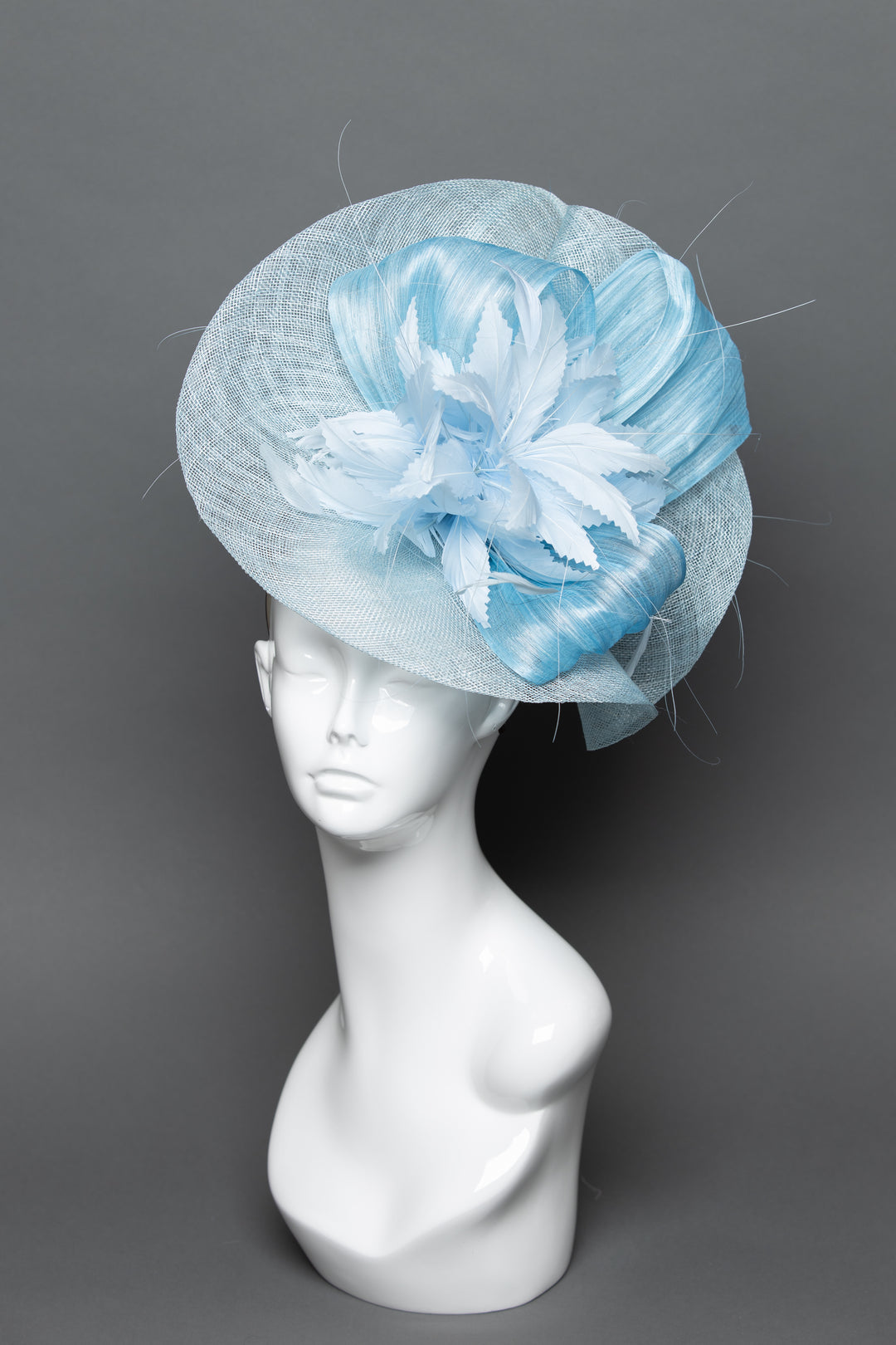 THG3739 - The Hat Girls