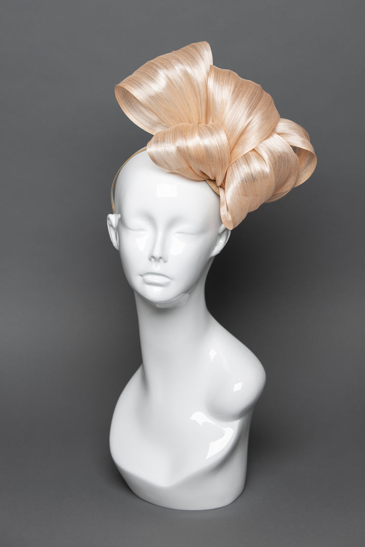 THG3761 - The Hat Girls