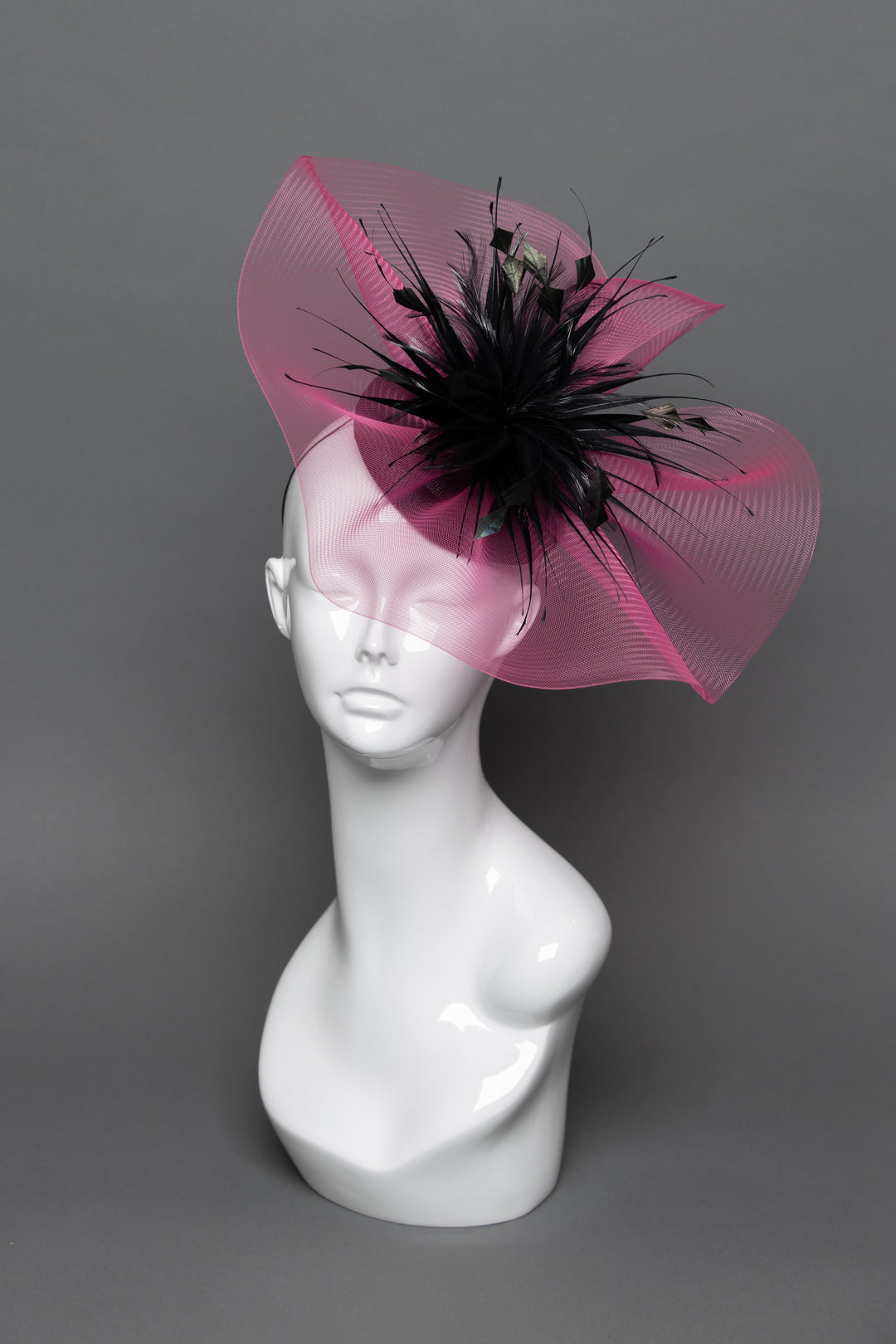 THG3768 - The Hat Girls