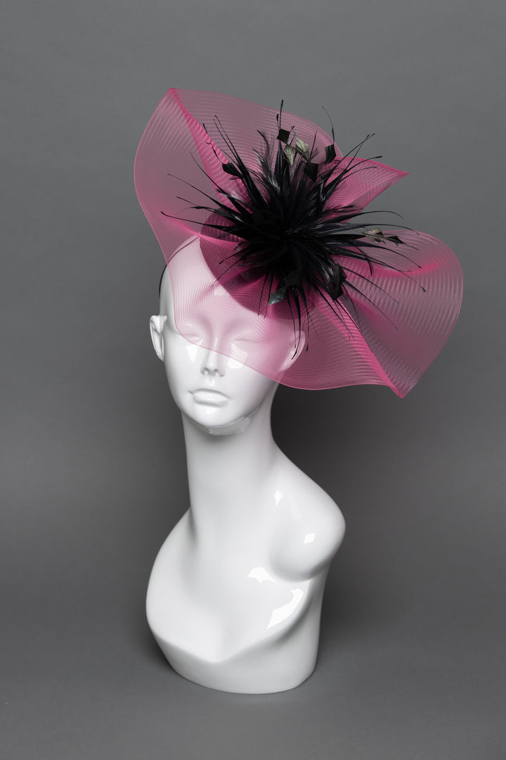 THG3768 - The Hat Girls