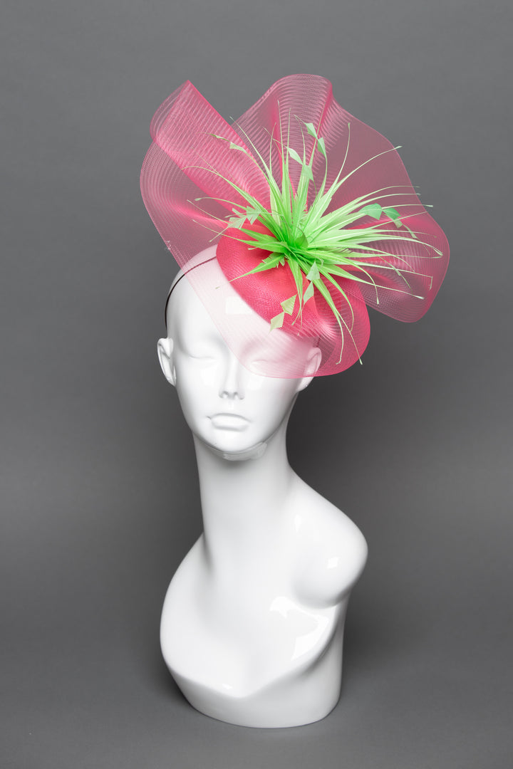 THG3769 - The Hat Girls