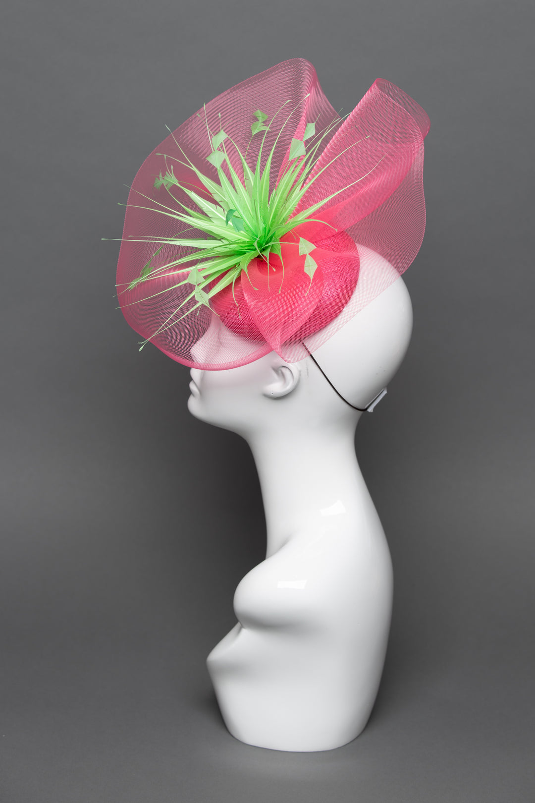 THG3769 - The Hat Girls