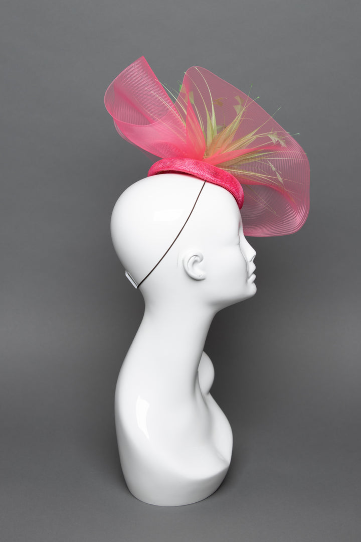 THG3769 - The Hat Girls