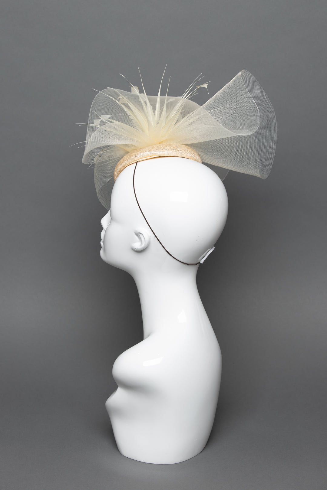 THG3770 - The Hat Girls