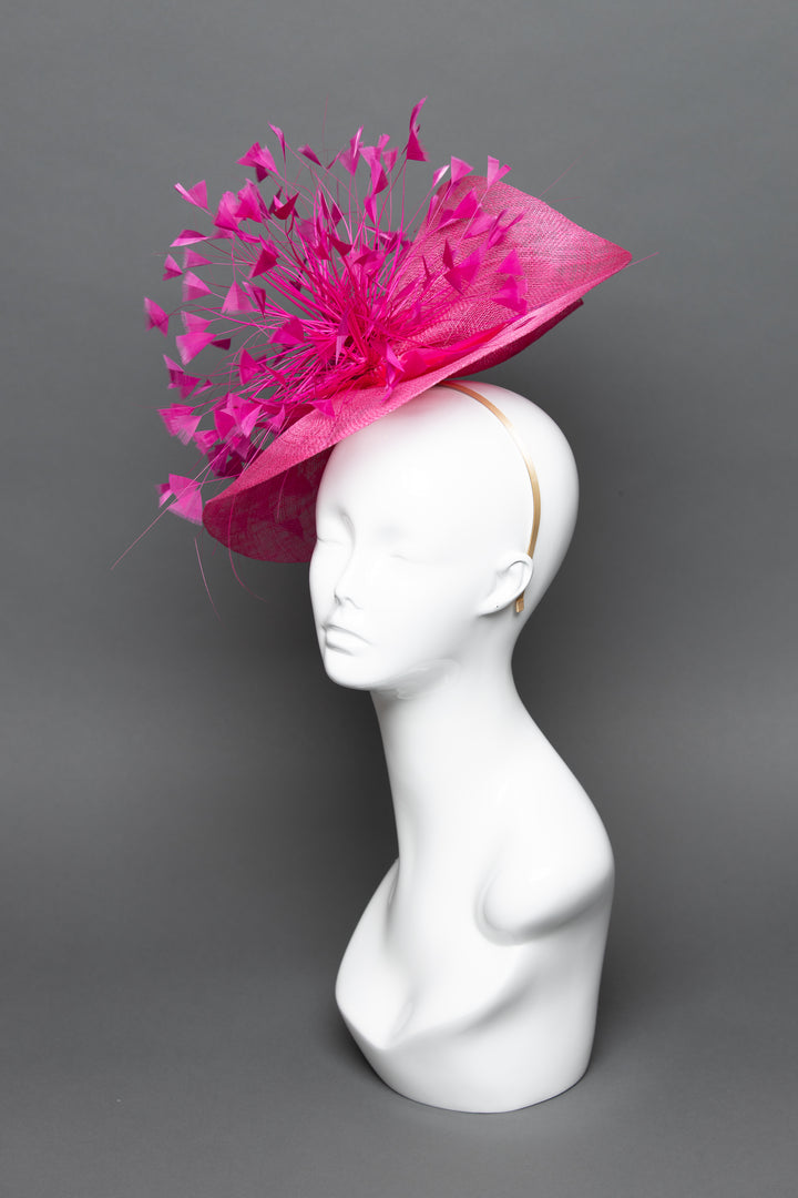 THG3776 - The Hat Girls