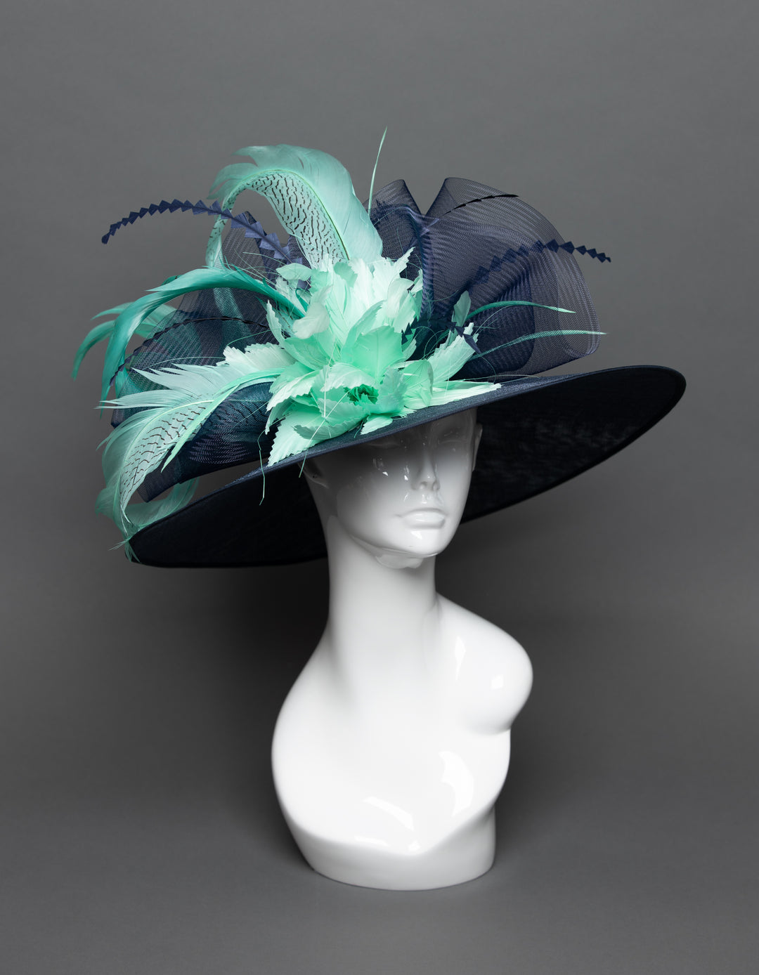 THG3696 - The Hat Girls