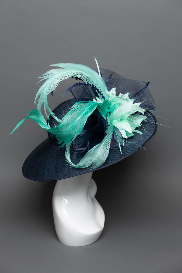 THG3696 - The Hat Girls