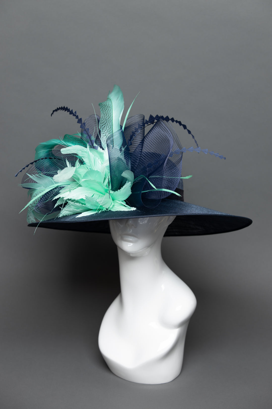 THG3696 - The Hat Girls