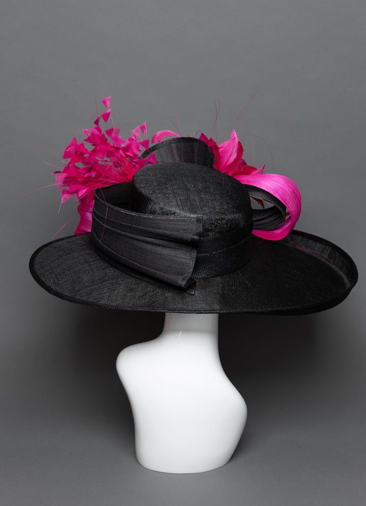 THG3689 - The Hat Girls