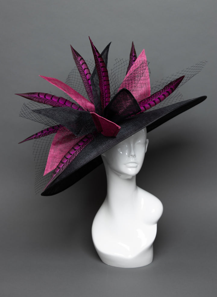 THG3731 - The Hat Girls