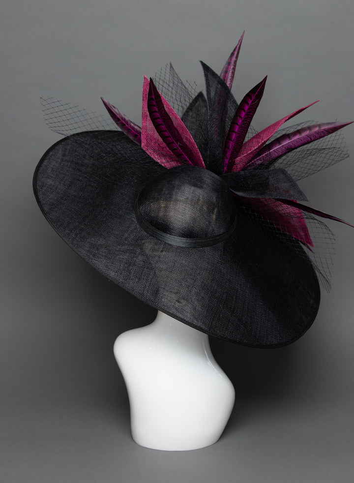 THG3731 - The Hat Girls