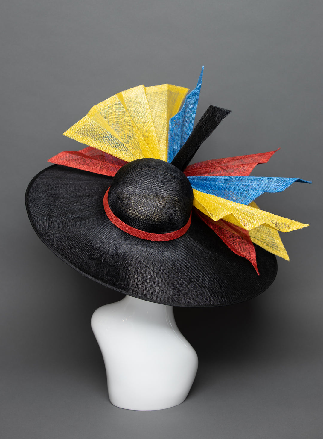 THG3752 - The Hat Girls