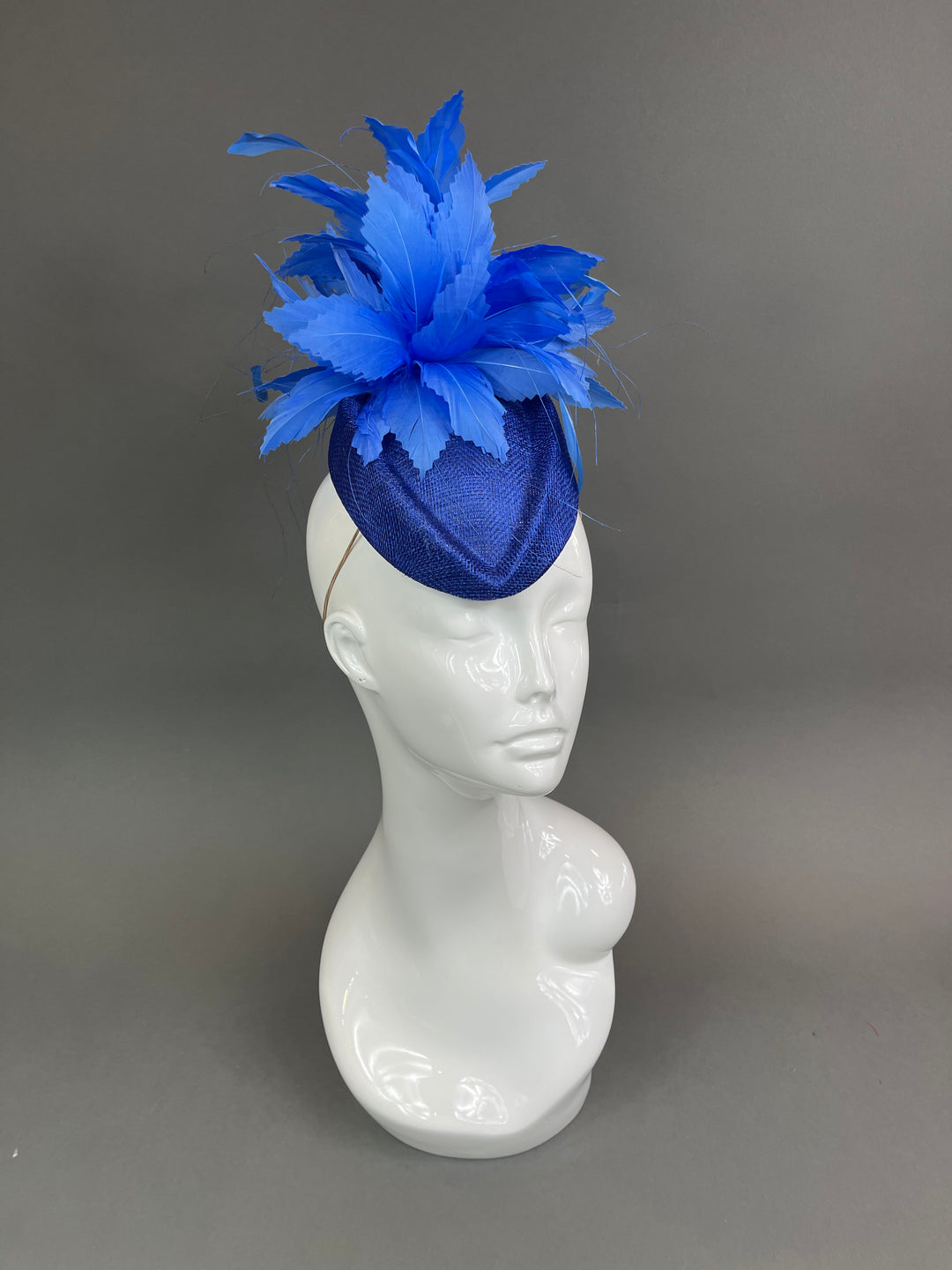 THG3691 - The Hat Girls