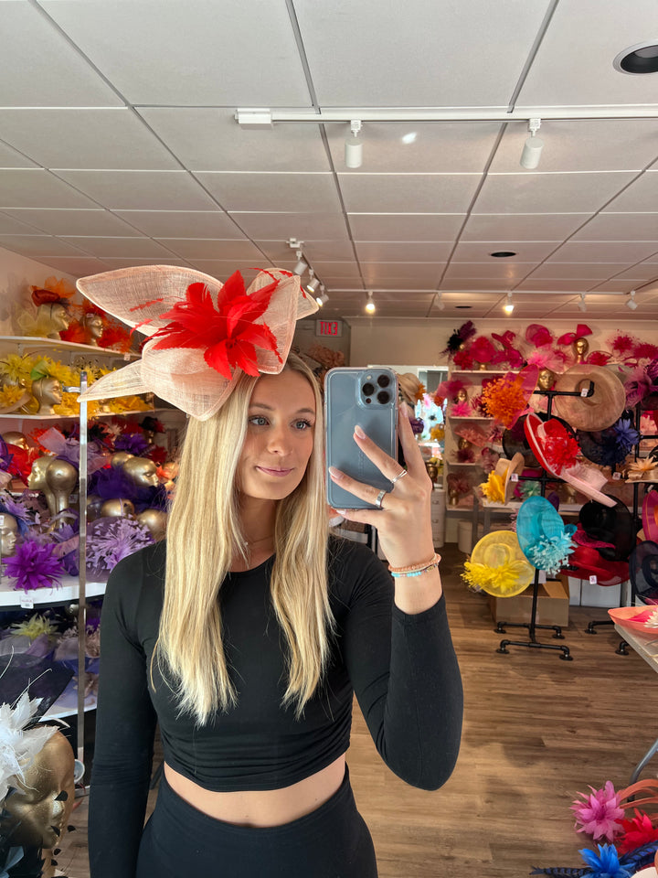 THG3297 - The Hat Girls