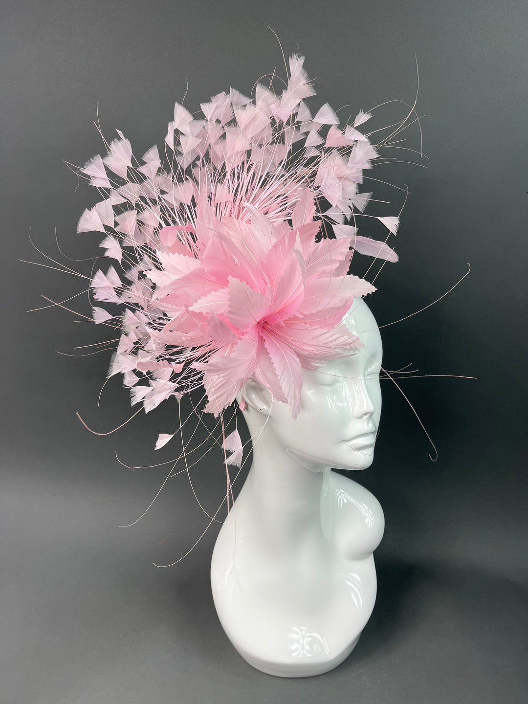 THG3838 - The Hat Girls