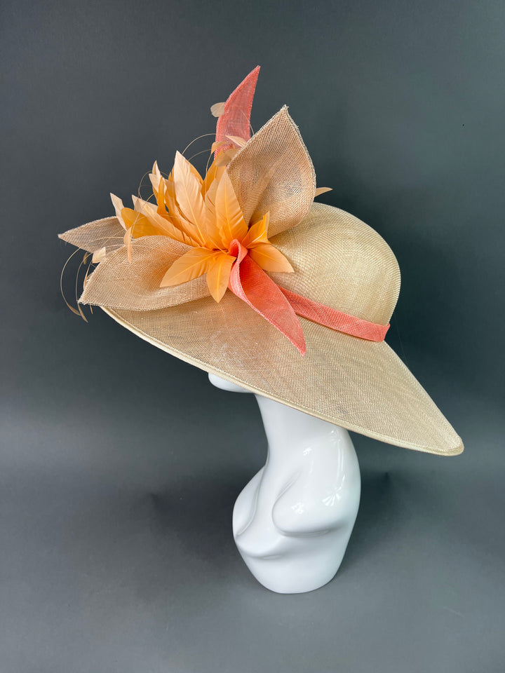 THG3862 - The Hat Girls