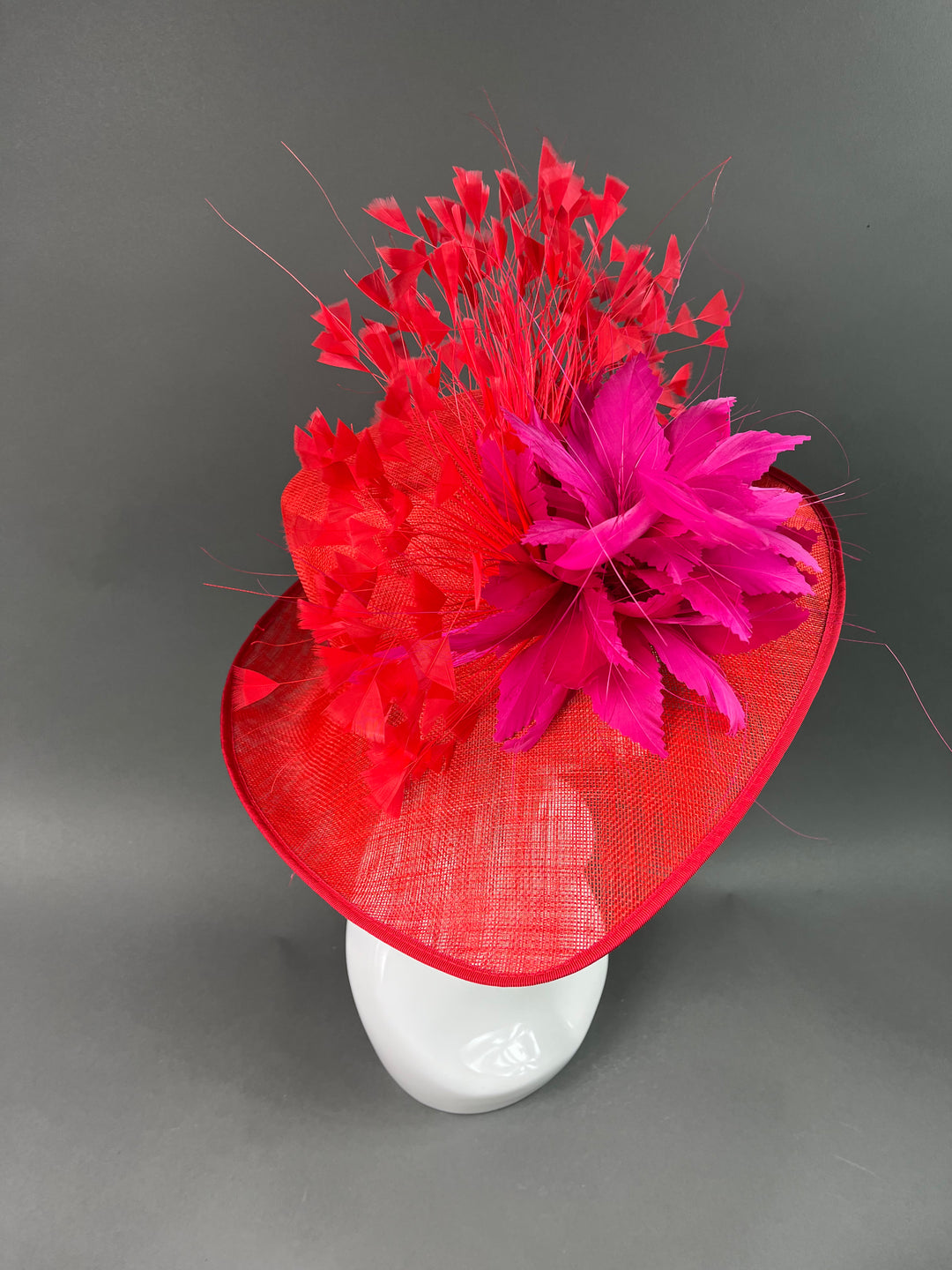 THG3861 - The Hat Girls