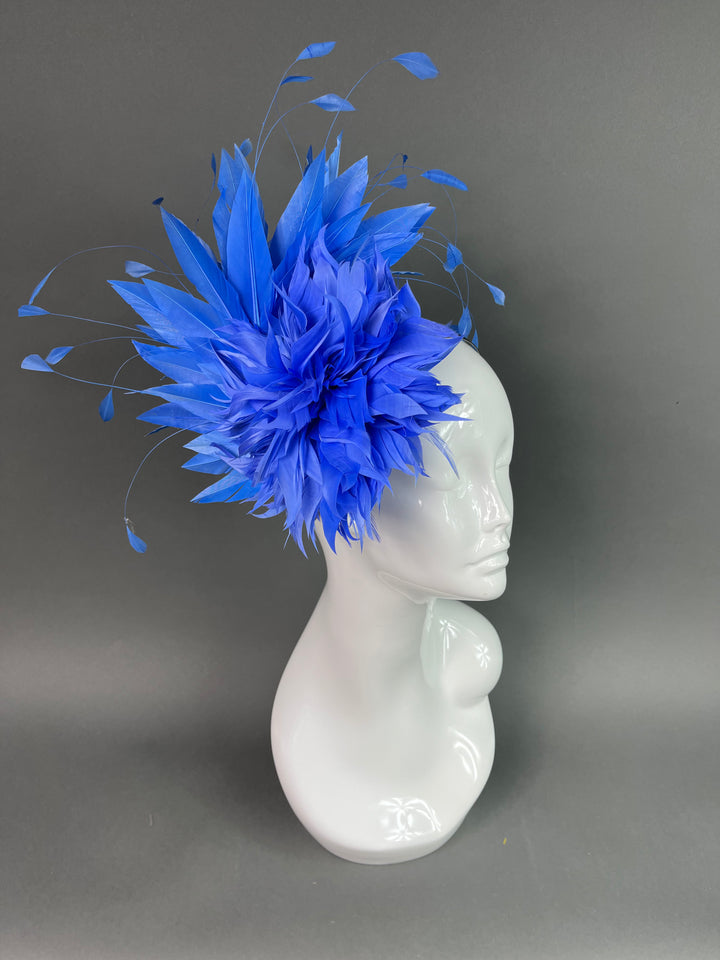 THG3905 - The Hat Girls