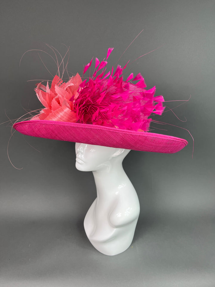 THG3928 - The Hat Girls