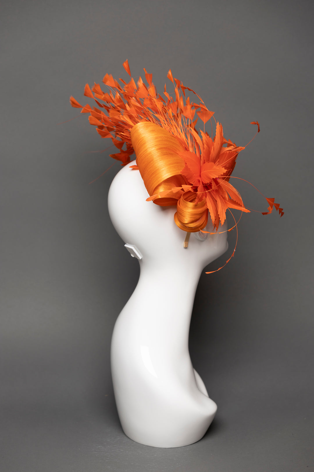 THG3614 - The Hat Girls