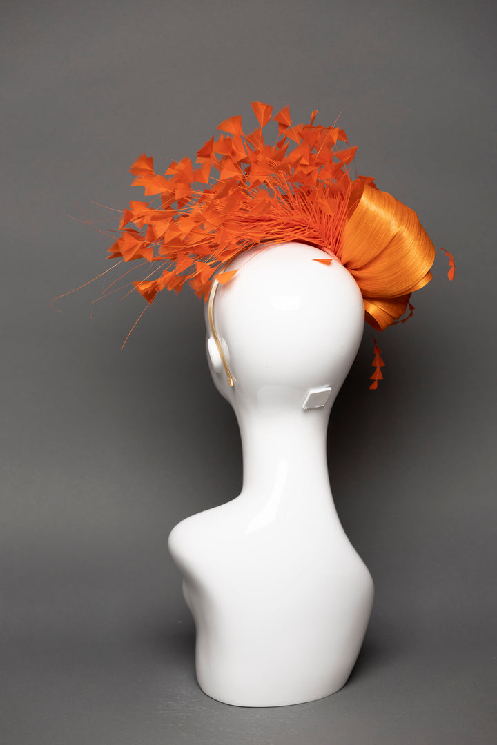 THG3614 - The Hat Girls