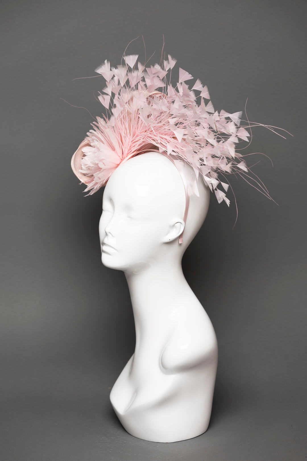 THG3615 - The Hat Girls