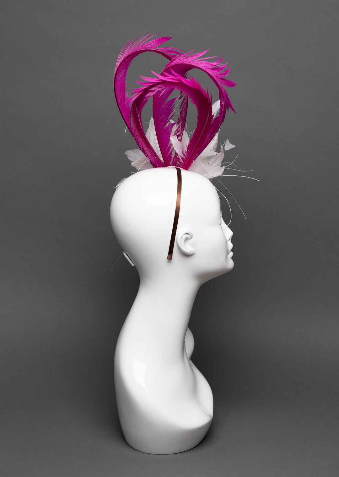 THG3057 - The Hat Girls