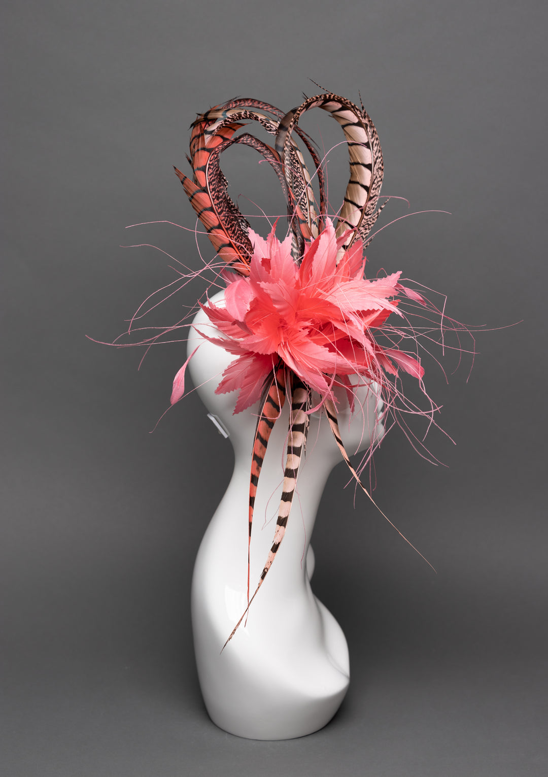 THG3058 - The Hat Girls