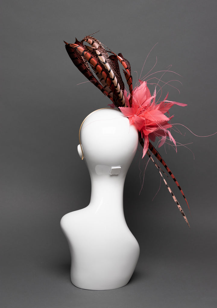 THG3058 - The Hat Girls